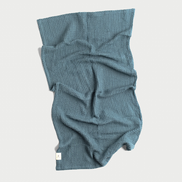 Sapphire Linen Waffle Bath Towel