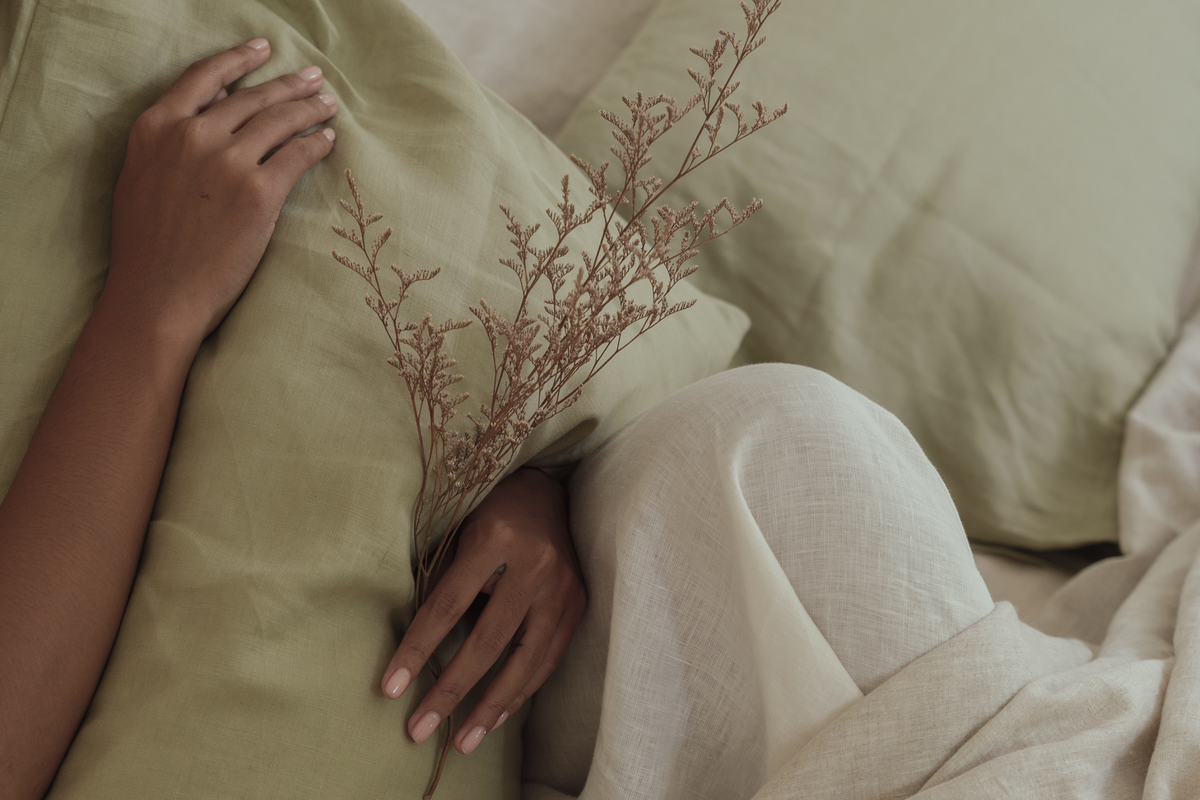 maintenance tips for durability of linen bedding sets