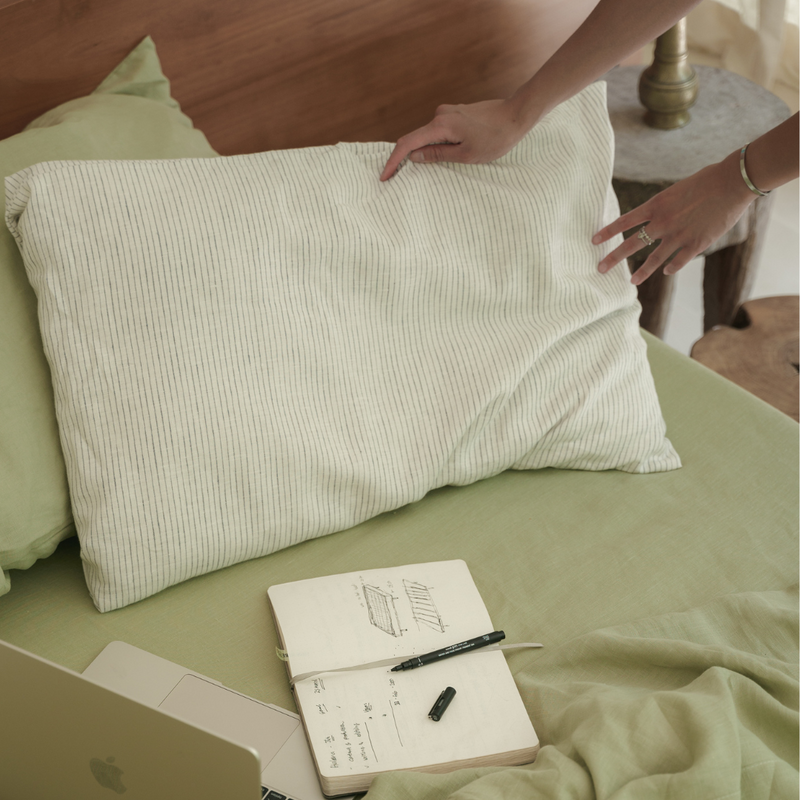 Pencilstripe Linen Pillowcases Set (2 pcs)