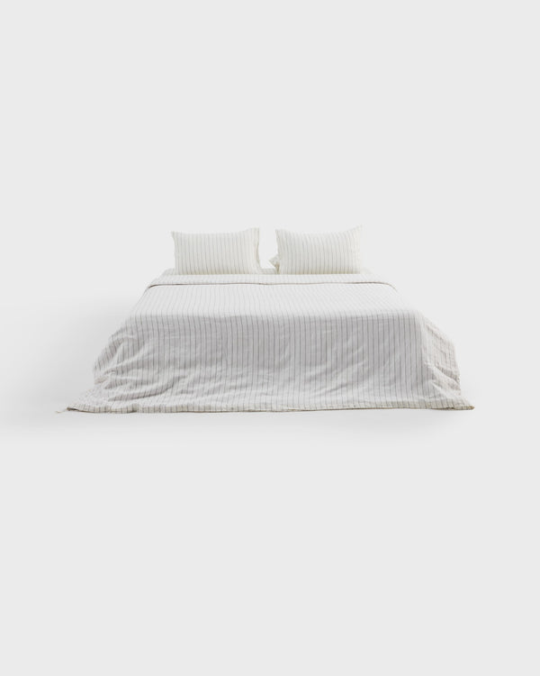 Jetstripes Linen Bedding Set (4 pcs)