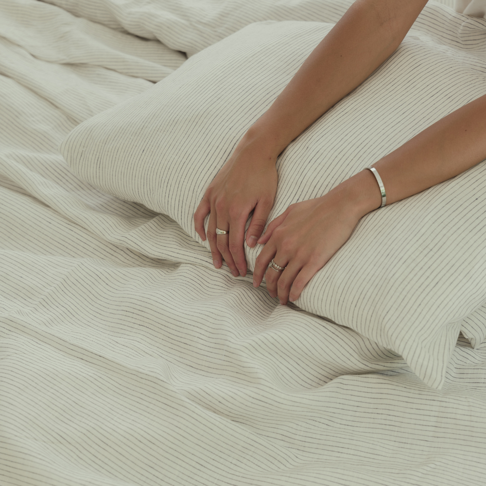 Pencilstripe Linen Pillowcases Set (2 pcs)