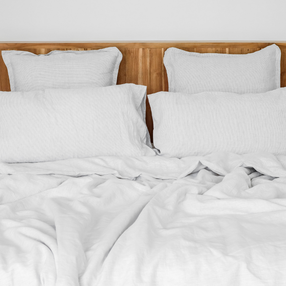 Pinstripe Linen Sheet Set (4 pcs)