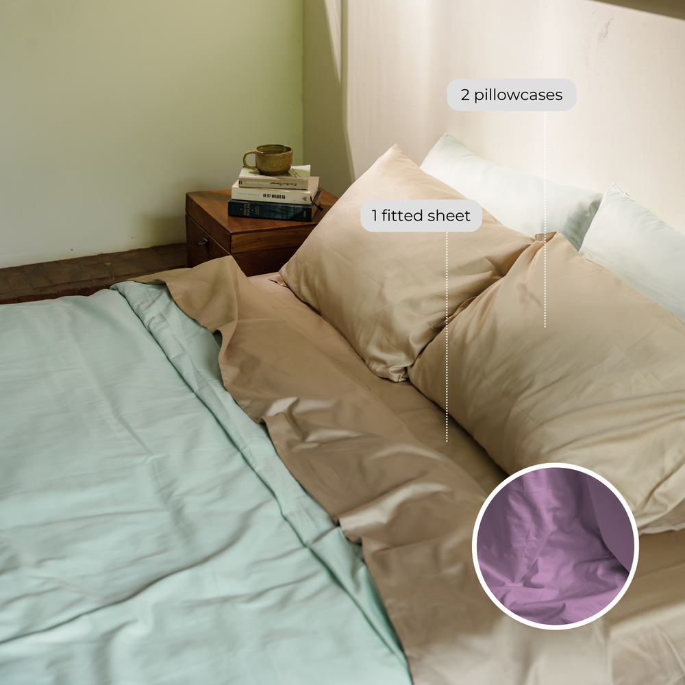 What's in the lavender organic cotton fitted sheet set: each piece labelled, with a close-up of the lavender fabric