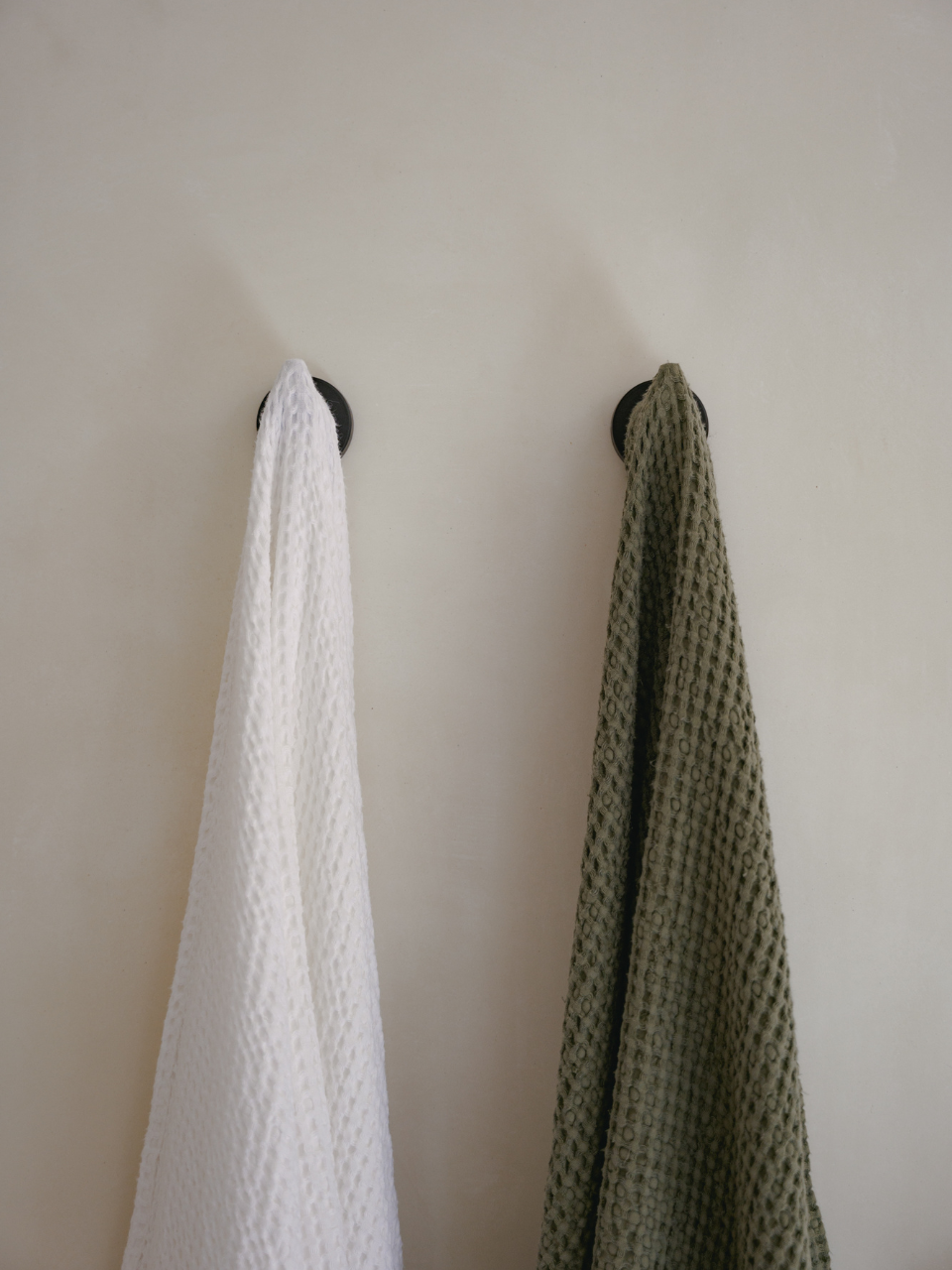 Sienna Linen Waffle Bath Towel